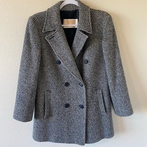 vtg Pendleton herringbone wool pea coat
100% virgin wool size 8